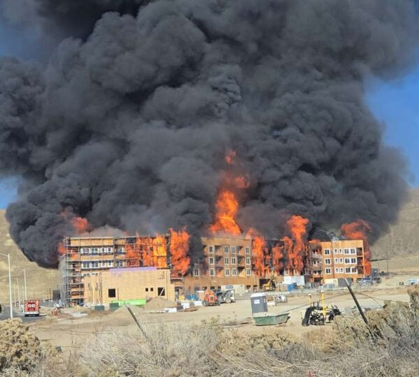 Massive Overnight Fire Erupts in Utah County — Residents Capture Terrifying Scenes as Flames Light Up the Sky