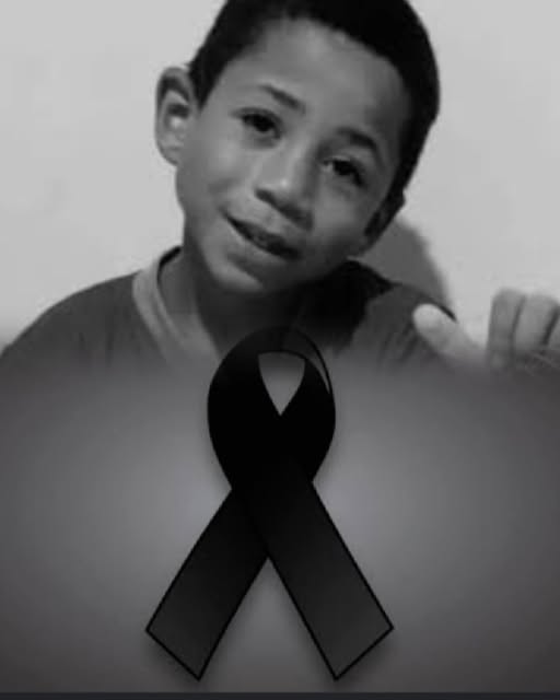 8-year-old boy loses his life by falling into a rain-covered hole! See more